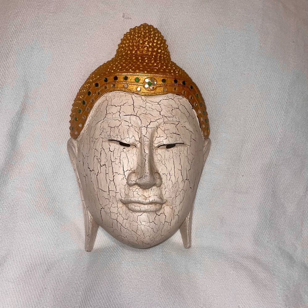 Wood carved Buddha mask wall decor - Picture 4 of 4
